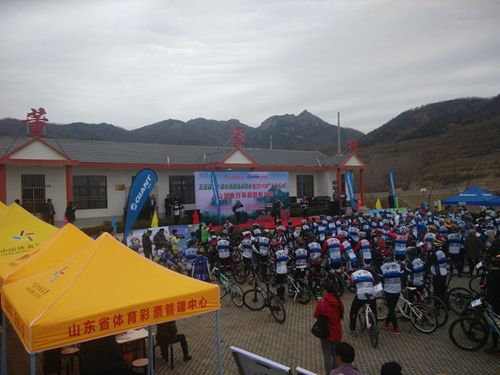 2016年“大乐透杯”山地车越野耐力赛参赛人员