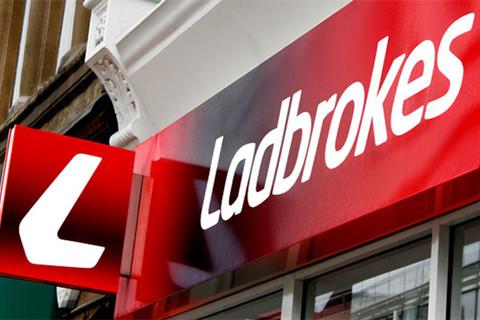 2015年，英国博彩运营商立博（Ladbrokes）公司收入为11.99亿英镑