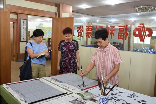采访福利院老人