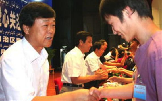 新疆原福彩主任判刑5年半 还有什么没说？