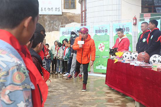 伦敦奥运男子体操团体金牌得主郭伟阳