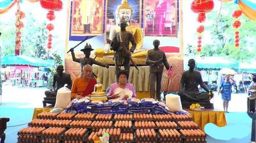 佛统府的一名67岁老奶奶买了150张彩票