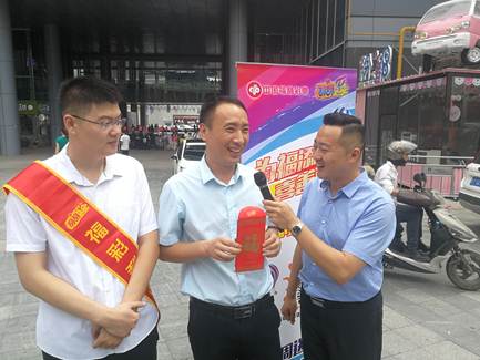 新百工作人员蒙对答案收获小幸运