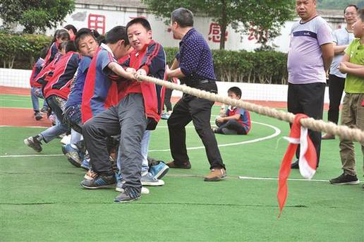 “快乐星期8”走进南川区楠竹镇中心小学