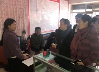 西藏福彩中心主任唐慧同志带领中心部分员工前往尼木县社会福利院