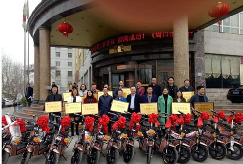 2017年全年电脑票销售过百万表彰人员