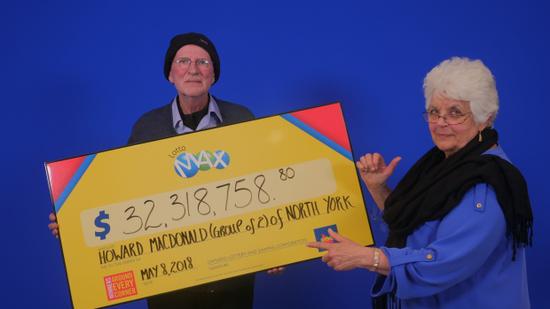 加拿大北约克区一对老夫妻近日命中Lotto-max彩票3231万加元巨奖