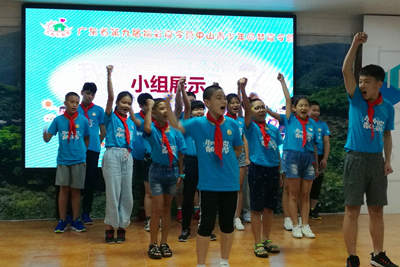 整个营期将组织小朋友们开展丰富的素拓及参观交流活动