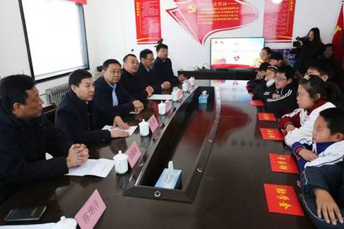 山东福彩10万元公益金资助200名贫困家庭学子