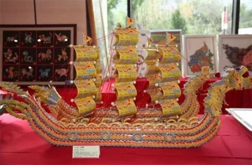 往届即开票大赛优秀手工艺品展示