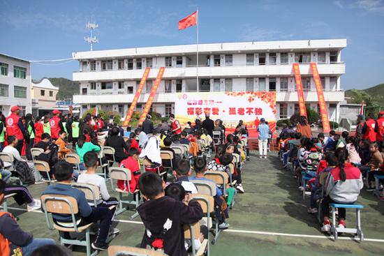 “福彩暖万家——助圆大学梦”活动