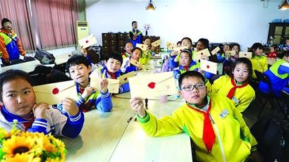 动手操作体验印刷之美