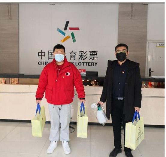 河南体彩驰援信阳和驻马店分中心