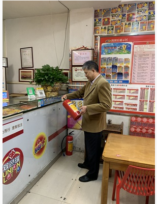 市民政局副局长梁靖伟检查站点消防安全