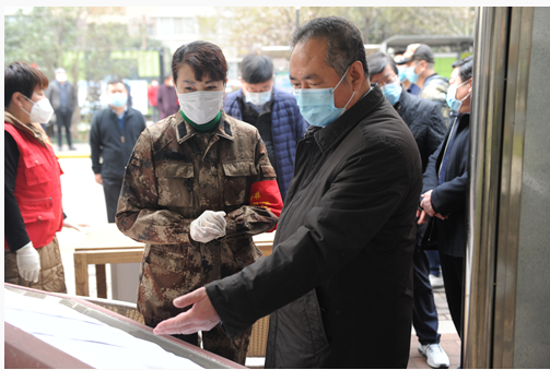 厅党组书记、厅长郭社荣