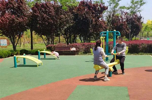 山东德州这个全民健身广场人气旺