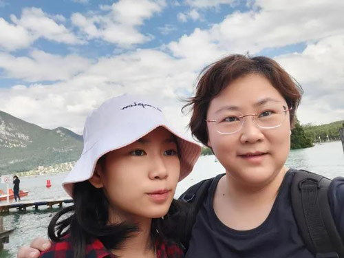 沈新和自己的女儿