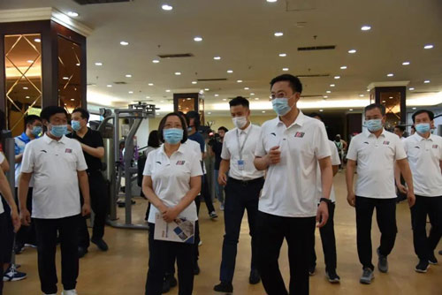 营造浓厚的体育健身和体育消费氛围