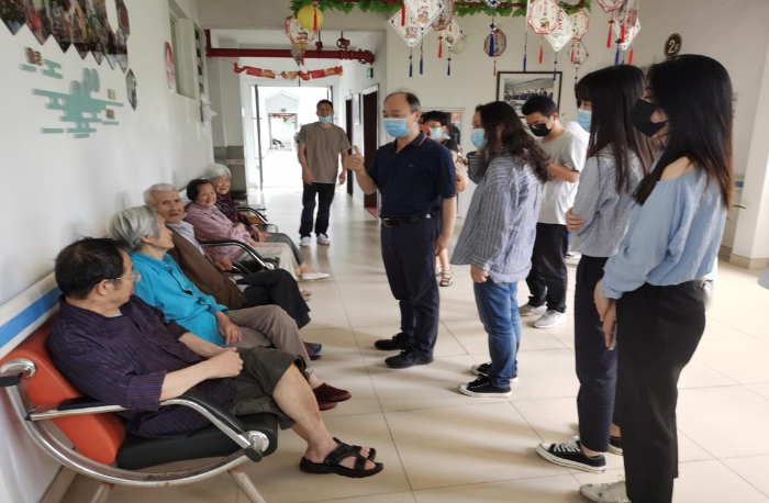 本次采风活动的第一站——安吉县社会福利中心