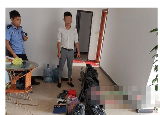 假扮女性诱骗他人买“彩票”
