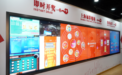 参加公益市集营造公益氛围