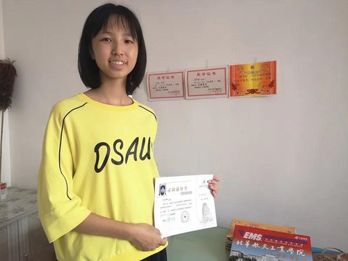 心怀感恩 用努力改变一切