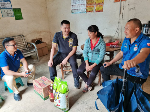 广西壮族自治区——体彩开展扶贫慰问活动