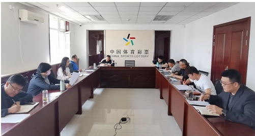 与会人员紧紧会议主题进行了热烈讨论