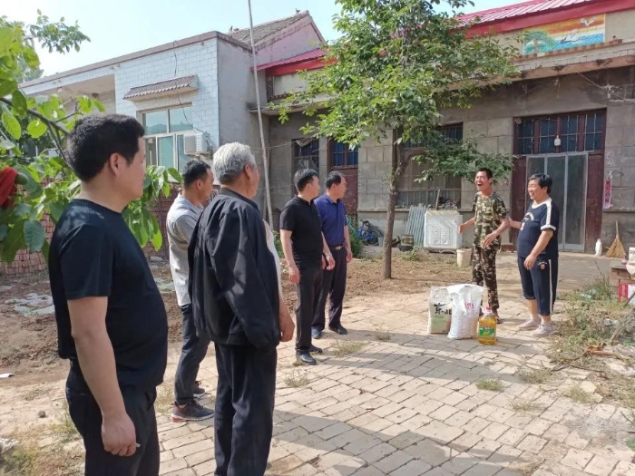 走访慰问王跃亮