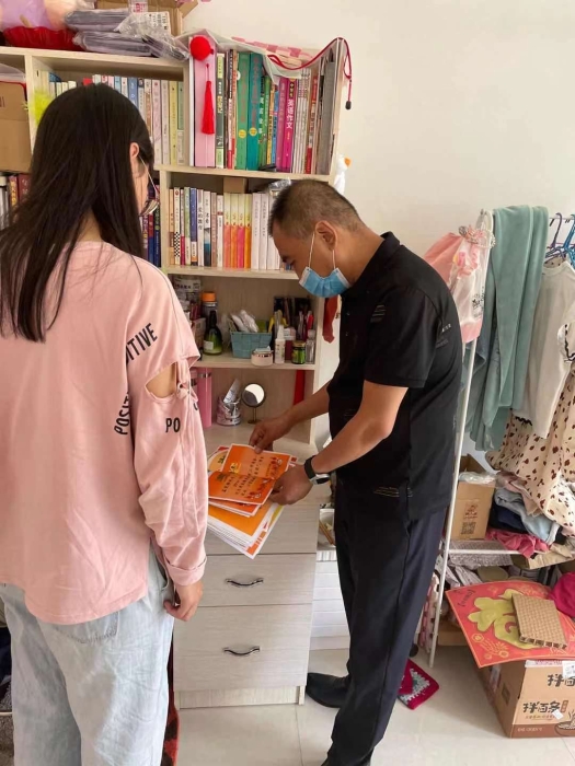 启动福彩助学金发放工作