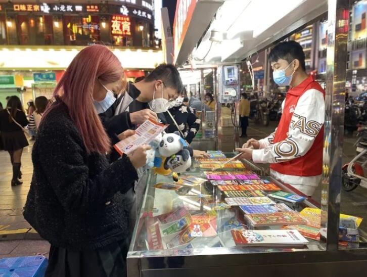 积极参与夜市经济 广西南宁探索福彩销售新模式